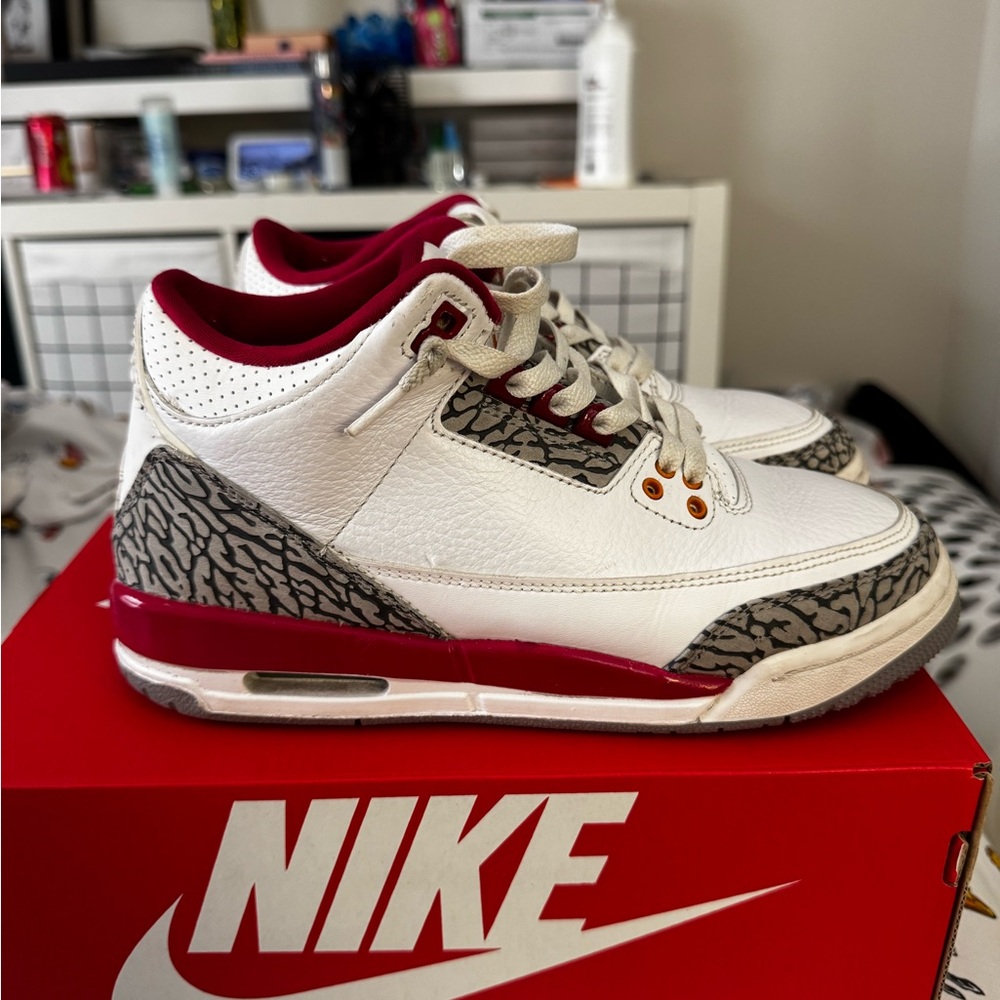 Jordan 3s (Size 6.5Y)